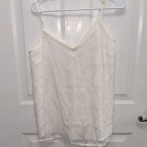 White detail tank